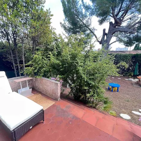 Cannes Hills With Garden And Parking 펜션 *